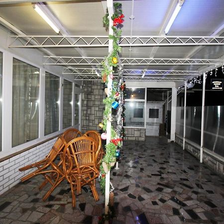 Apartman Marko Ogulin Buitenkant foto